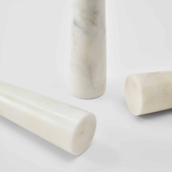 Bluma valgest marmorist juustunugade komplekt